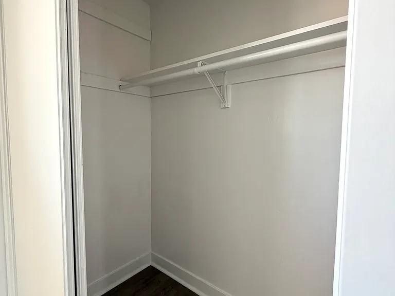 901 E Claremont St #5 — Photo 10