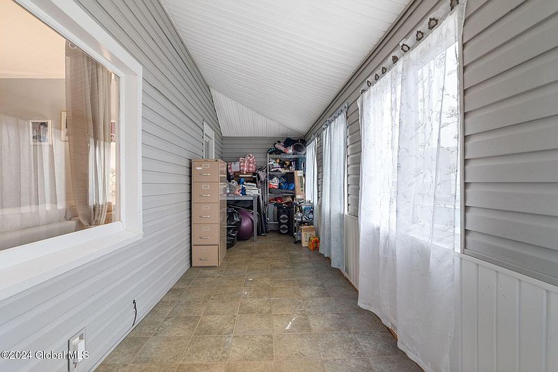 4th image of 133 Retreat House Road