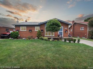 29075 Spoon Ave, Madison Heights, MI 48071