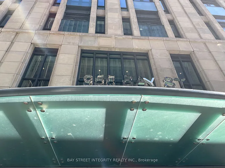 955 Bay St #307 — Photo 2