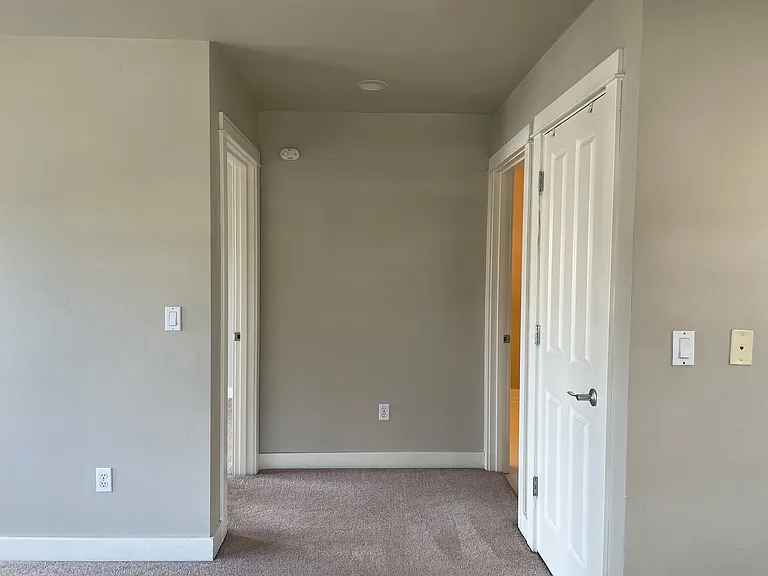 1510 NE Village St — Photo 11