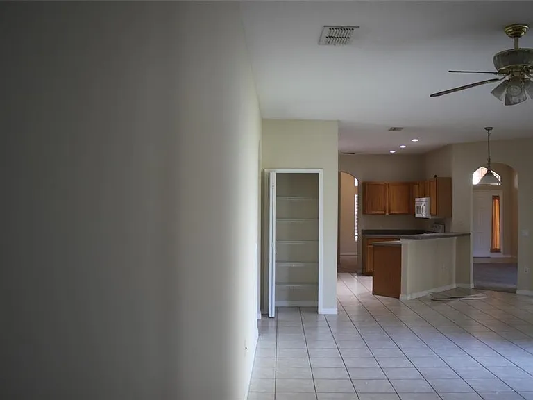 4352 Fox Glen Loop — Photo 11