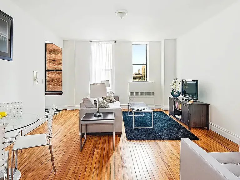 154 W 70th St #9F — Photo 1