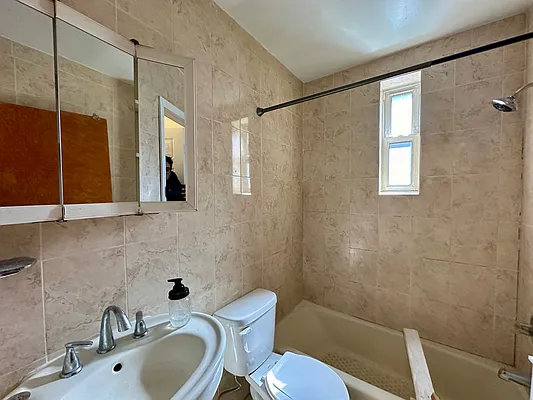 Rented by JB Mac Real Estate Inc. | media 7