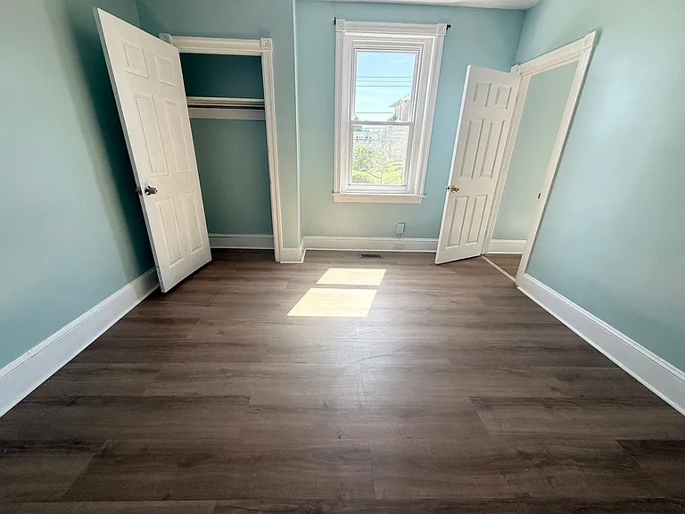 Arch St 1201 — Photo 17