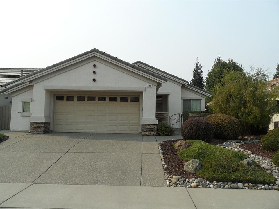 1st image of 1440 Emerald Ln