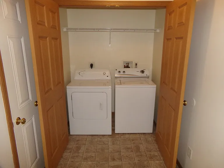108 Brookside Dr — Photo 8
