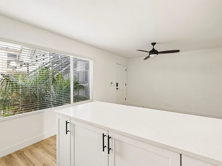 The Crest |NEWLY Renovated Studios, Lofts, 1, 2 & 3 Bedroom Homes Near the Beach — Photo 46