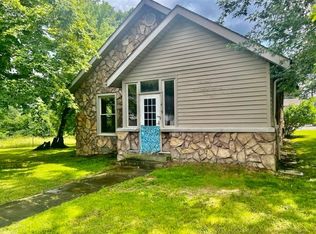 419 Johnson Ave, Earlington, KY 42410