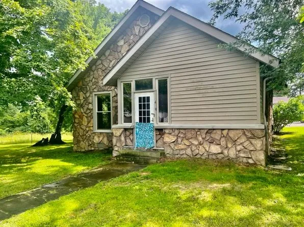 419 Johnson Ave, Earlington, KY 42410