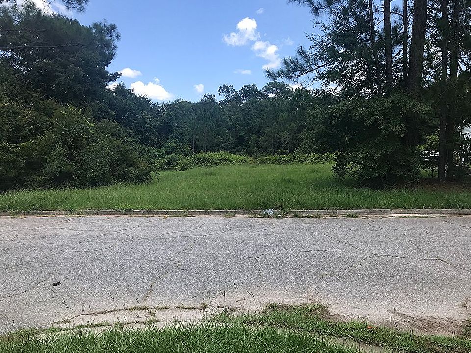 2nd image of 2125 Houston Ave