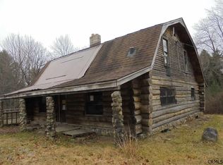 576 Pinnacle Rd, Gloversville, NY 12078