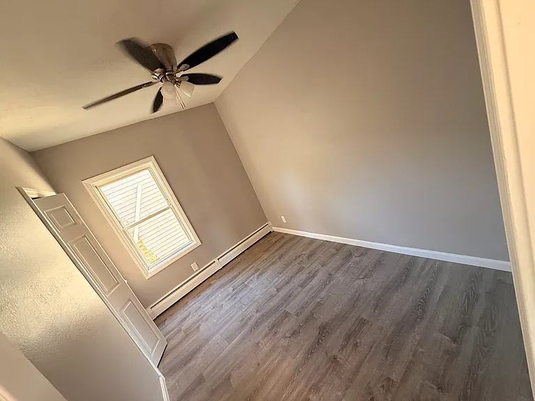 506 Alden St #1 — Photo 6