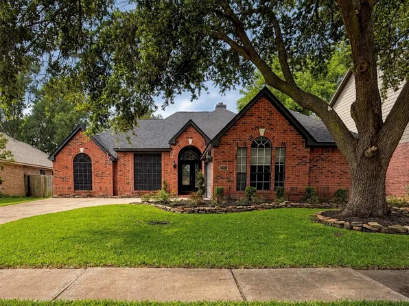 15419 Redbud Leaf Ln, Cypress, TX 77433