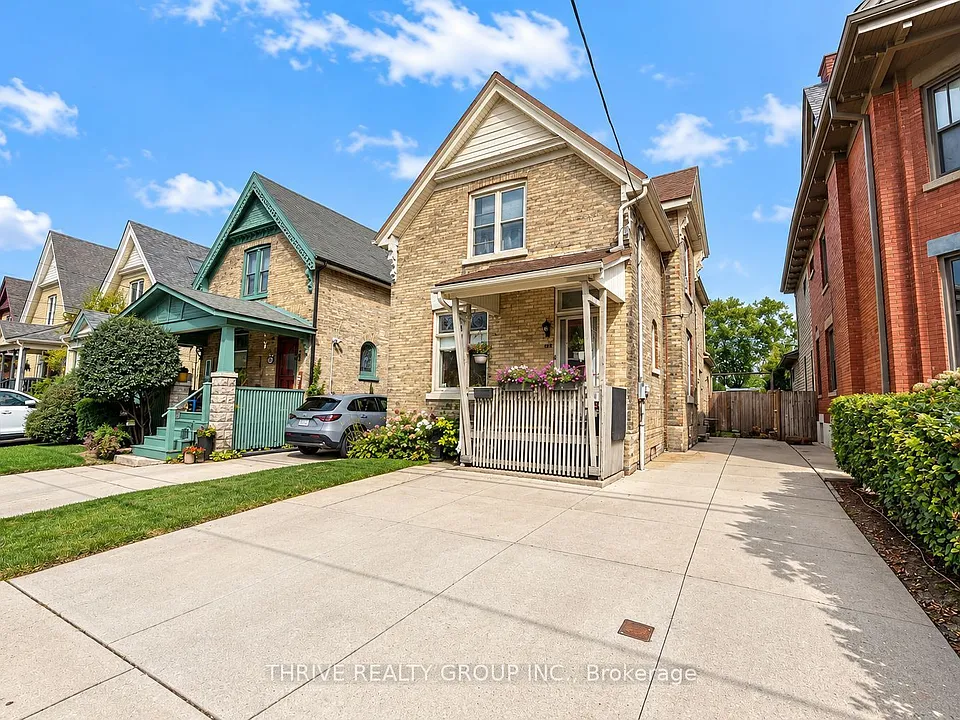 162 Tecumseh Ave E #UPPER