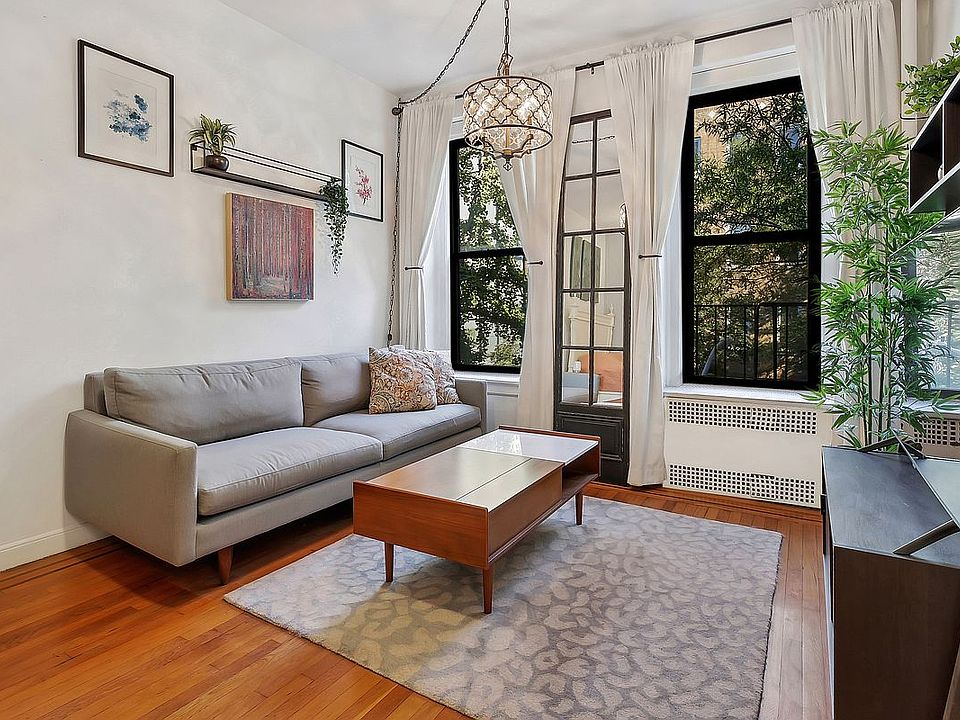 1st image of 250 W 22nd St APT 3D