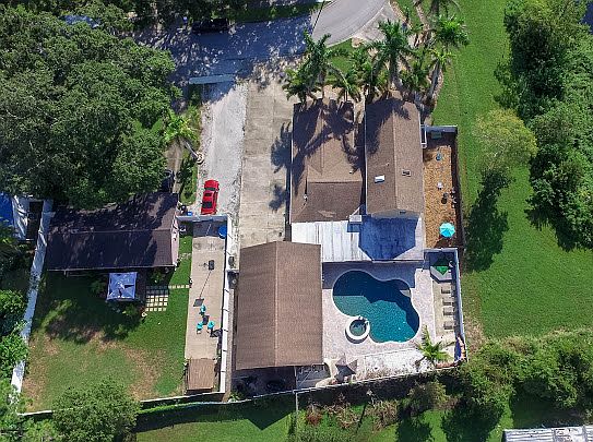 1st image of 2098 Whitney Pl N