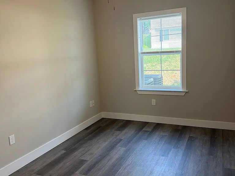 Salem Run Apartments Phase 2 — Photo 137