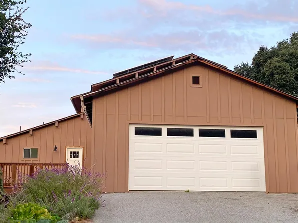 731 Country Club Dr, Carmel Valley, CA 93924