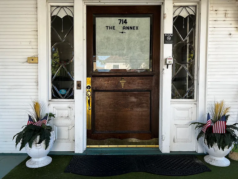 714 SE Byers Ave — Photo 2