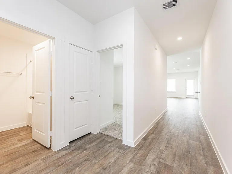 1711 Portorosso Dr — Photo 6