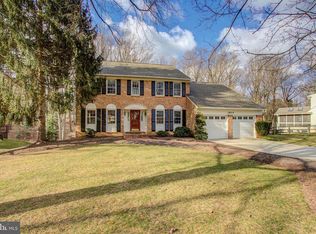 1804 Batten Hollow Rd, Vienna, VA 22182