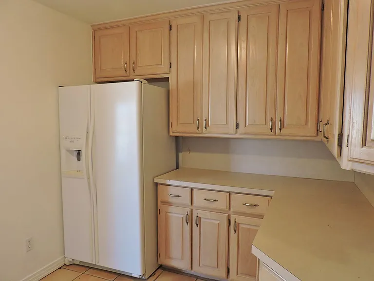 3425 Westcliff Rd S — Photo 7