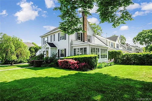 107 Lee Rd Photo 1