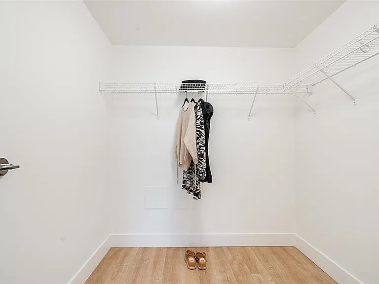2375 Emery Ct #803 — Photo 22