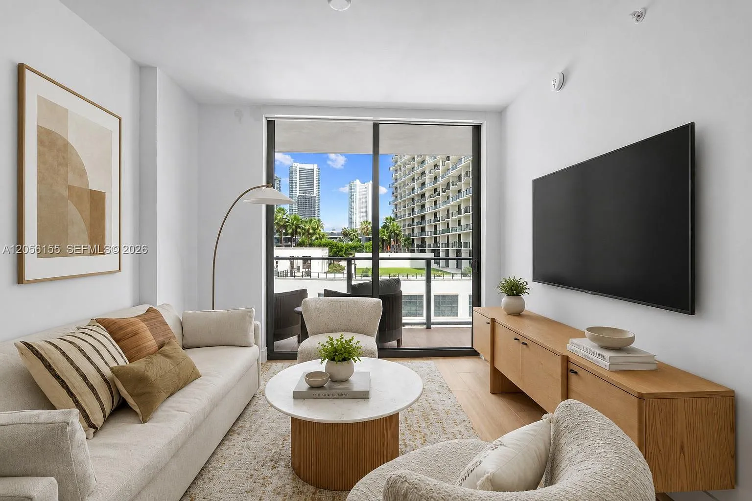 1 bed, 1.0 bath, 598 sqft, $4,100 — Photo 3