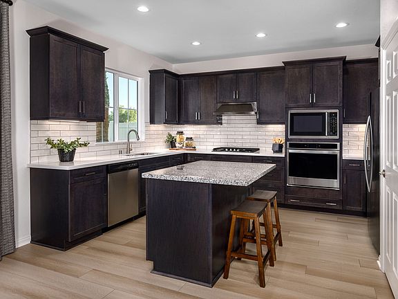 Upgraded maple cabinets throughout