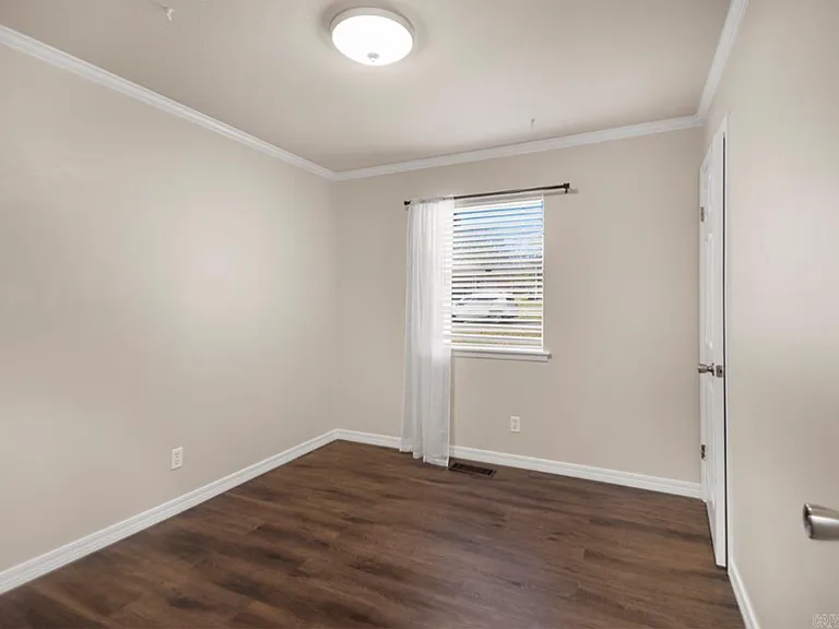 4704 N Cypress St — Photo 7