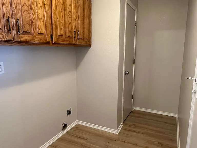 6055 Brooke Ln — Photo 14