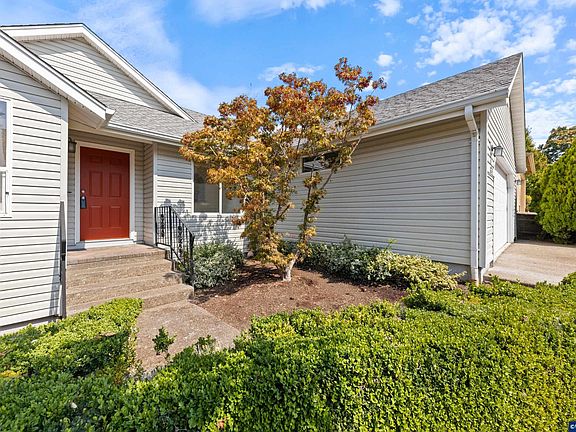 3rd image of 875 Jev Ct NW
