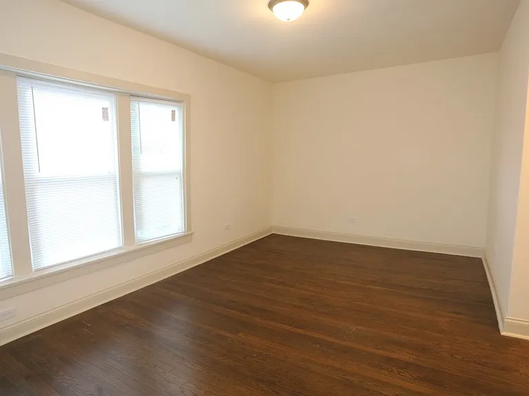 4716 N Racine Ave #E4 — Photo 5