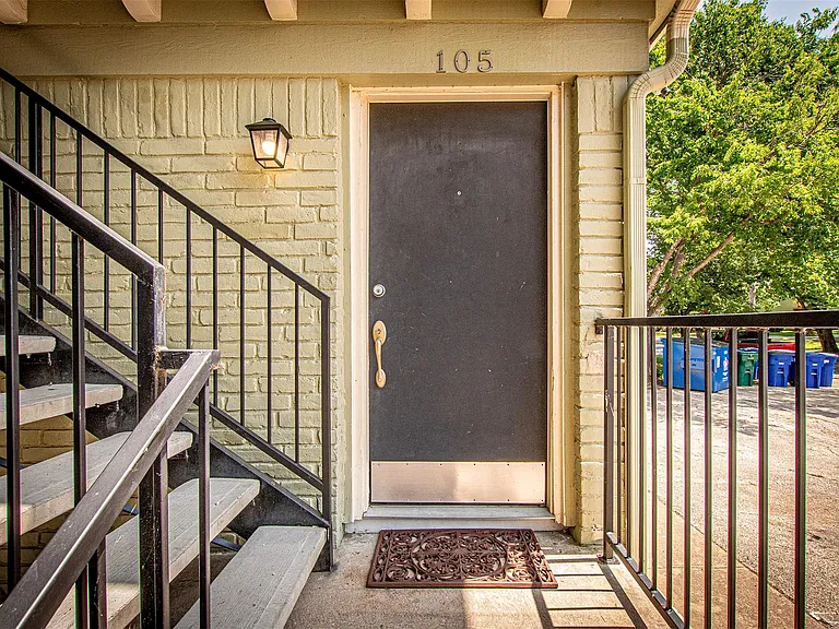 4306 Avenue A #105 — Photo 21