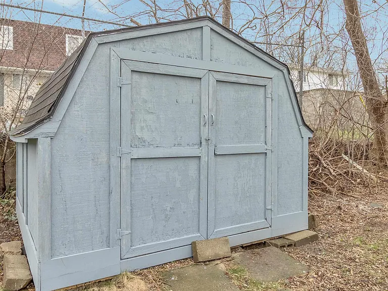 946 Fairview Ave — Photo 21