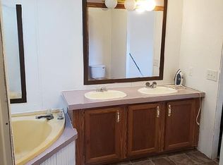 223 Highway 202, Oakland, AR 72661