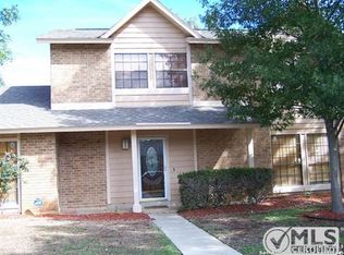 13718 Stony Forest Dr, San Antonio, TX 78231