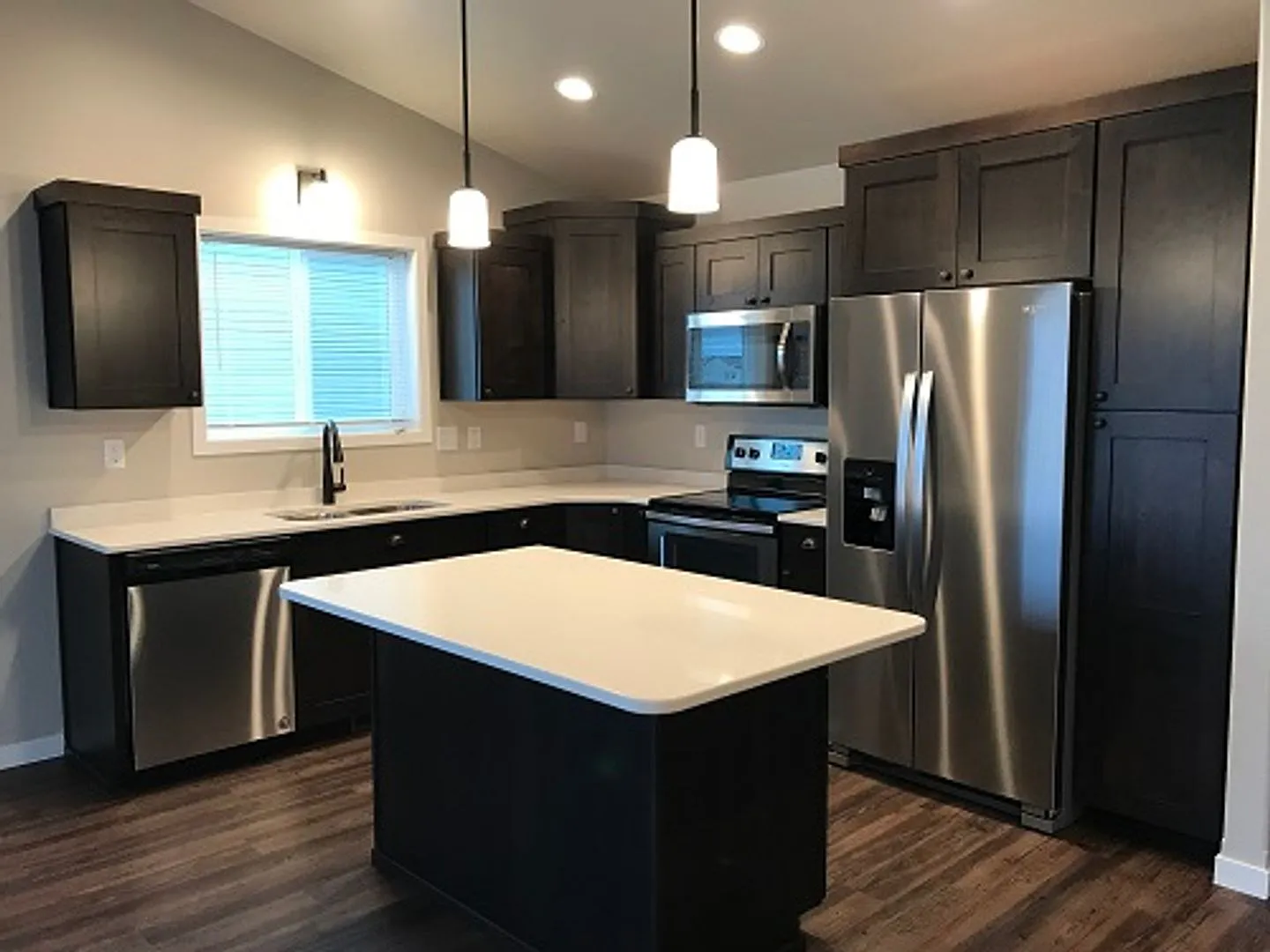 3 Bed 2 Bath Twin Home — Photo 4