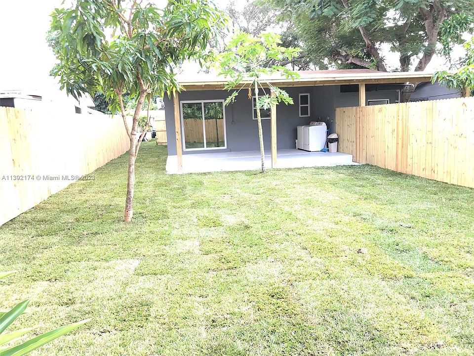 1st image of 2465 NE 183rd St #2