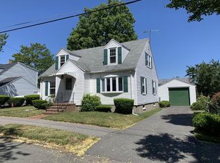 51 Curran Rd, Lynn, MA 01905