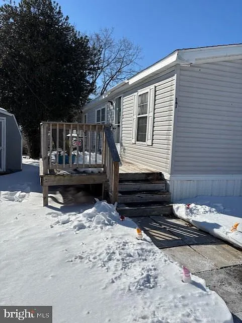 17 E Circle Dr photo 1