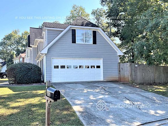 3rd image of 612 Lone Oak Ct