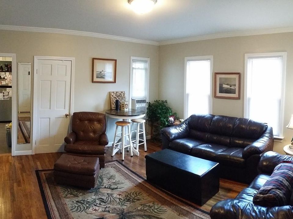 1st image of 12 Lincoln Ave #1
