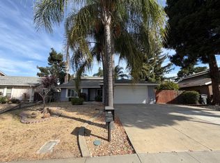 2043 Las Coches Way, Sacramento, CA 95833