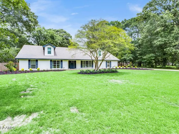 381 Rue Dauphine, Eunice, LA 70535