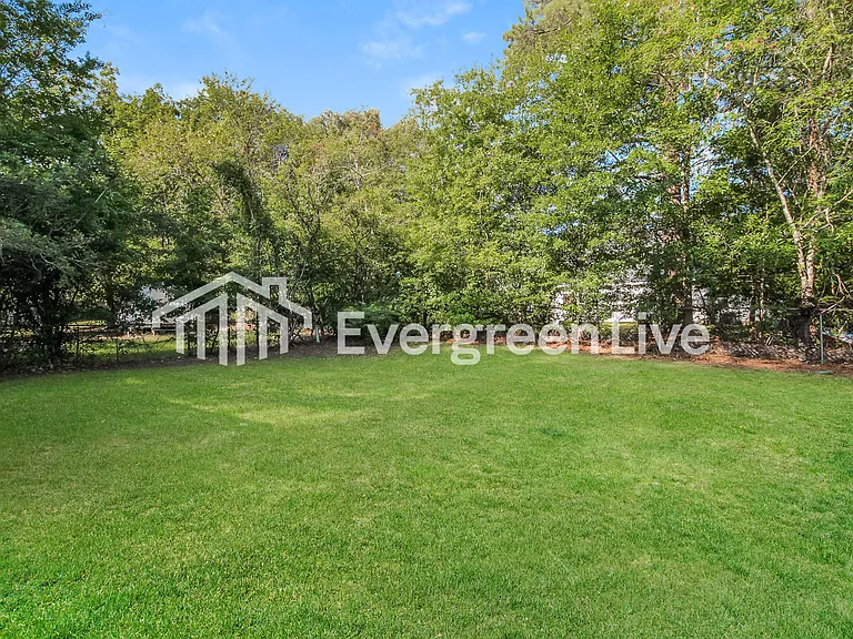 109 Raintree Ln — Photo 14