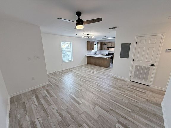 5th image of 2717 N Arkansas Ave #1