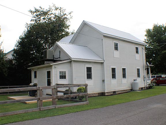 4th image of 928 2nd Ave